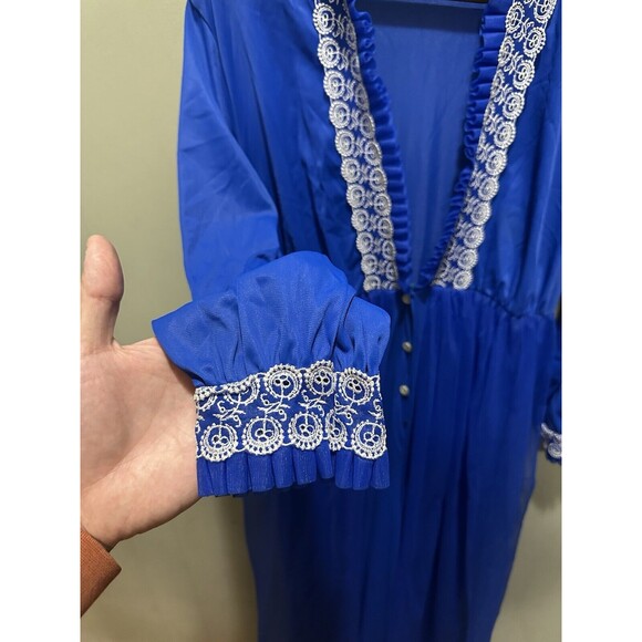 VTG 100% American Union Made ILGWU Embroidered Lace Ruffled Trim Romper Gown Med - Picture 3 of 10